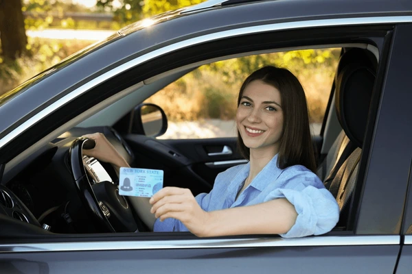 driving-school-woman-license-car-600nw-2521168695